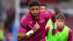 Former Sale Sharks lock Andrews dies at team hotel in La Rochelle