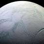 Salt crystals could hold clues to life beneath Enceladus's ice