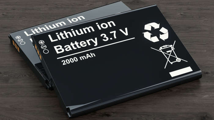 What's the difference between alkaline and lithium-ion batteries?